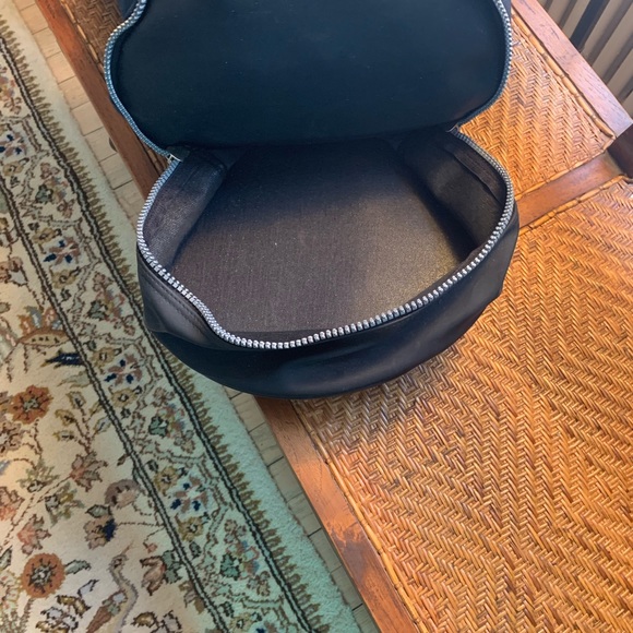 Backpack - Picture 3 of 3